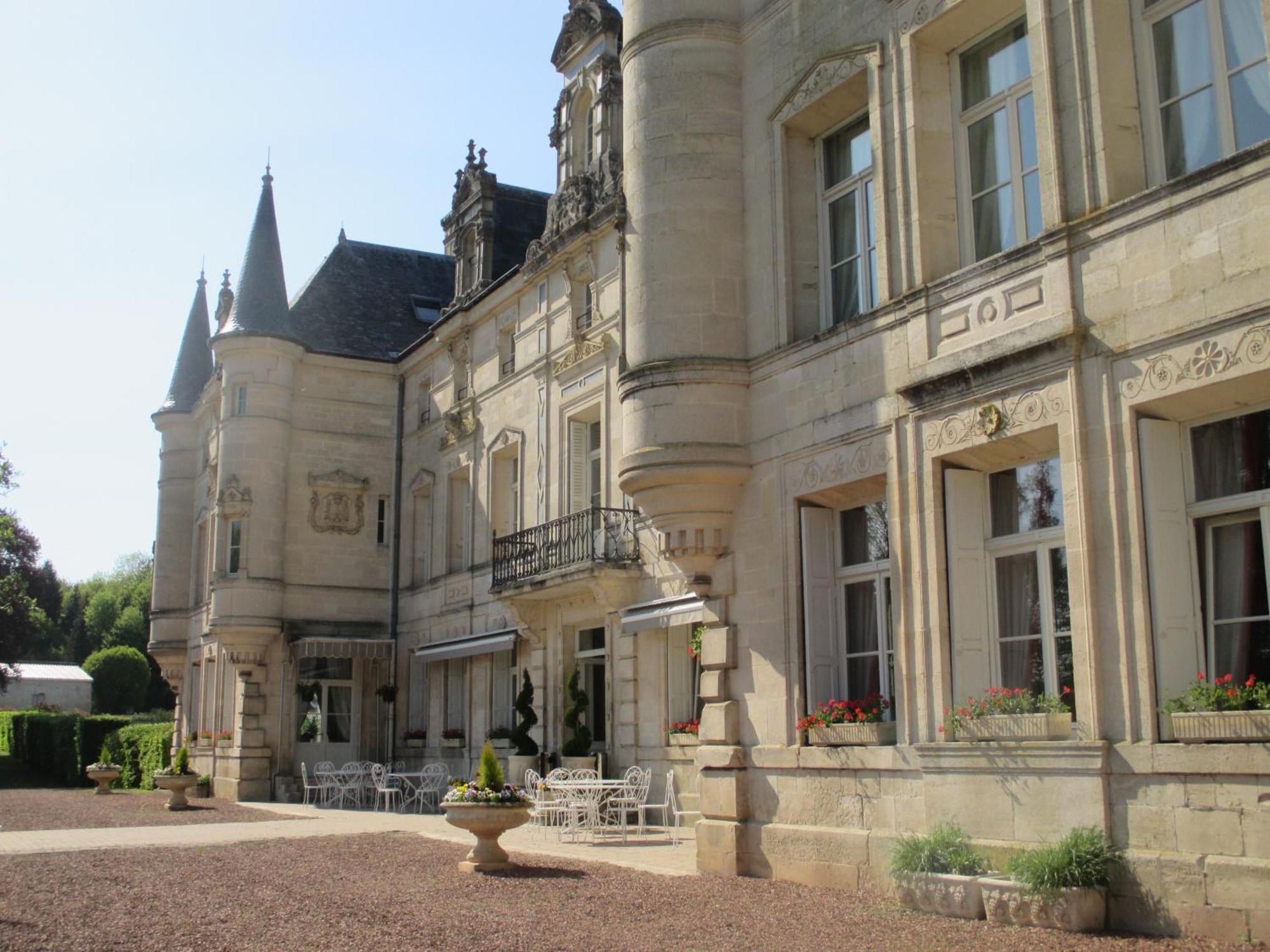 Chateau Des Monthairons Hotel Restaurant Gastromaison Spa Privatif Les Monthairons ภายนอก รูปภาพ