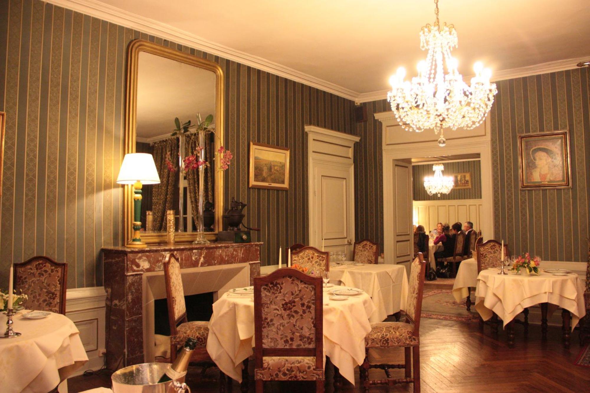 Chateau Des Monthairons Hotel Restaurant Gastromaison Spa Privatif Les Monthairons ภายนอก รูปภาพ