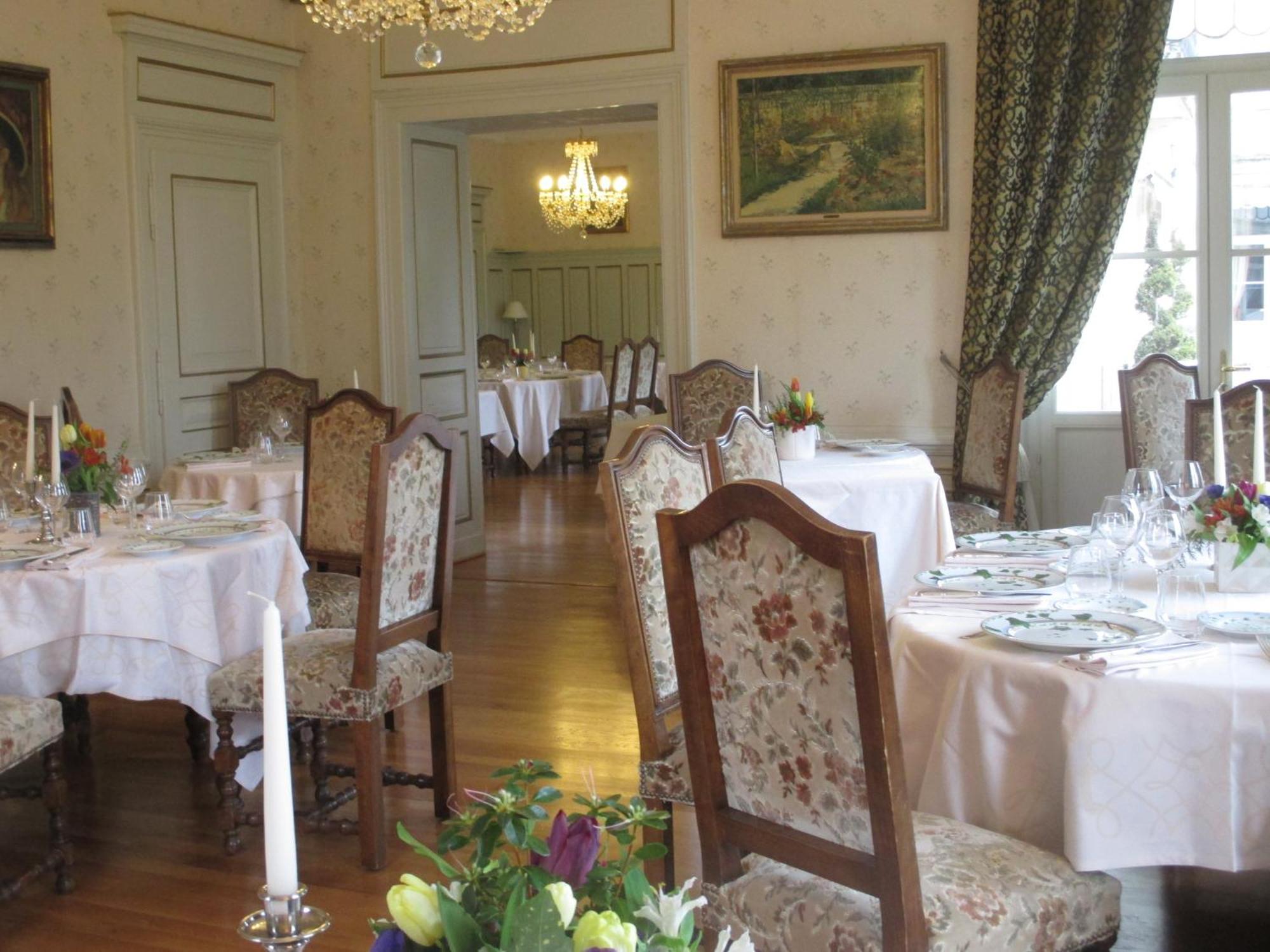 Chateau Des Monthairons Hotel Restaurant Gastromaison Spa Privatif Les Monthairons ภายนอก รูปภาพ